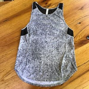 Lululemon Workout Tank size 6